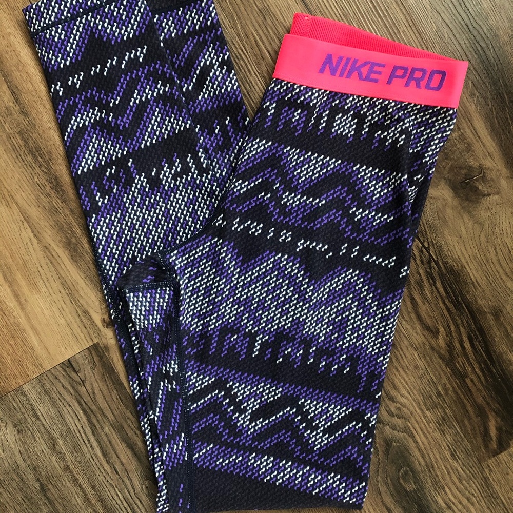 Gently Worn Nike Pro Purple Lined Winter Leggings